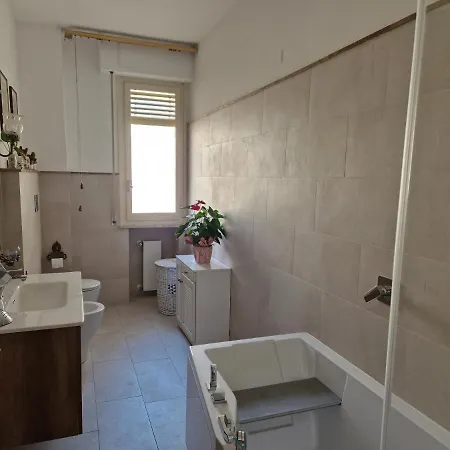 Casa San Saturnino 8 Posti Centro Апартаменты *