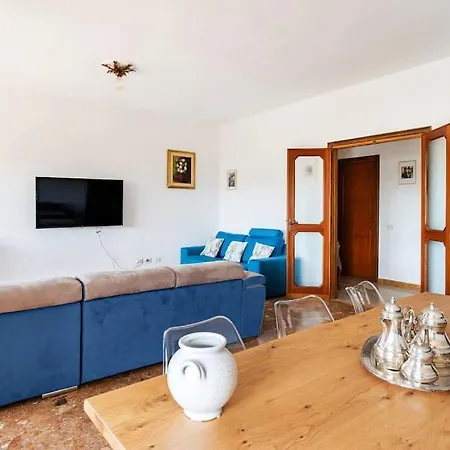 Апартаменты Casa San Saturnino 8 Posti Centro *