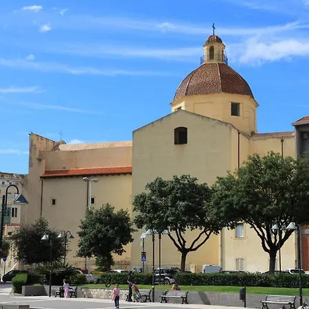 Casa San Saturnino 8 Posti Centro Апартаменты